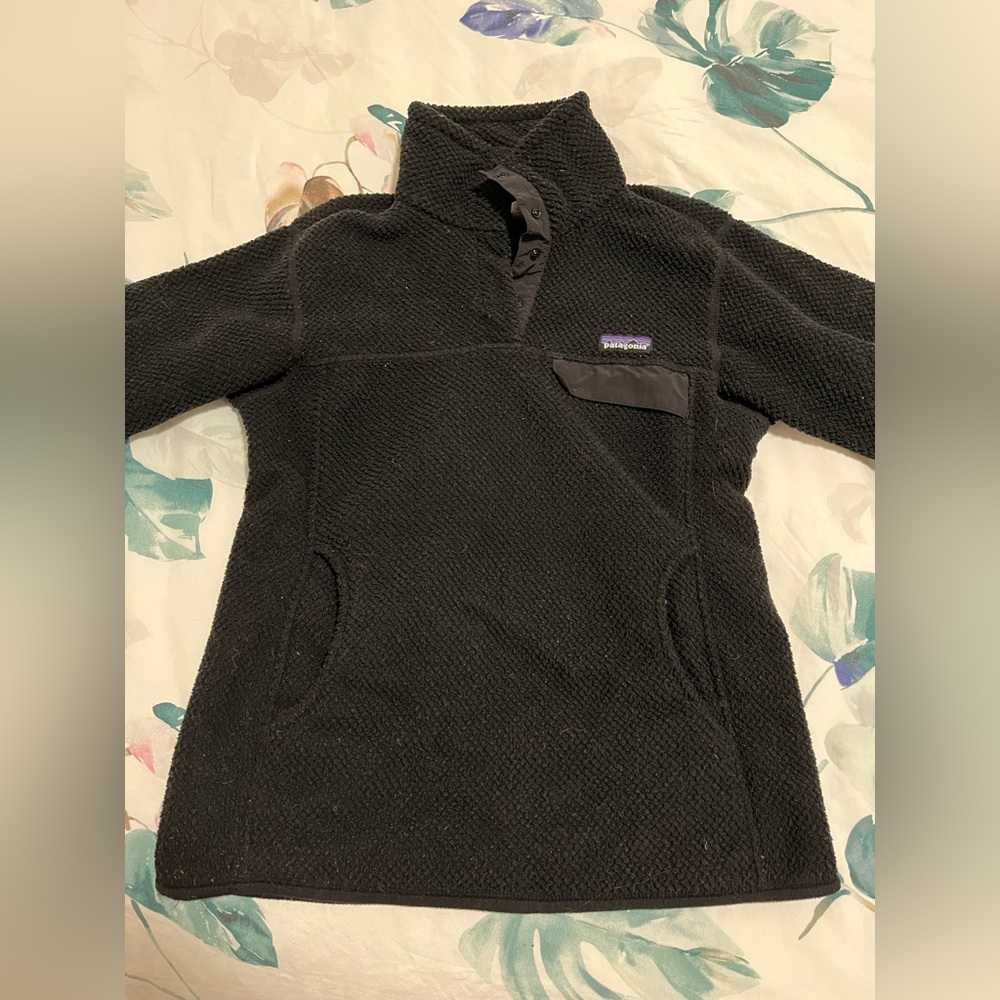 Patagonia fleece pullover